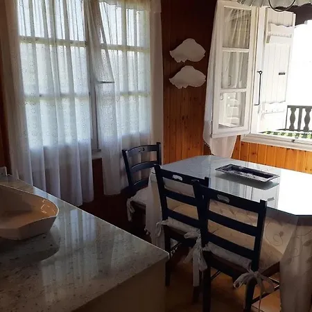 Prázdninový dům Casa De Madera Sobre El Mar